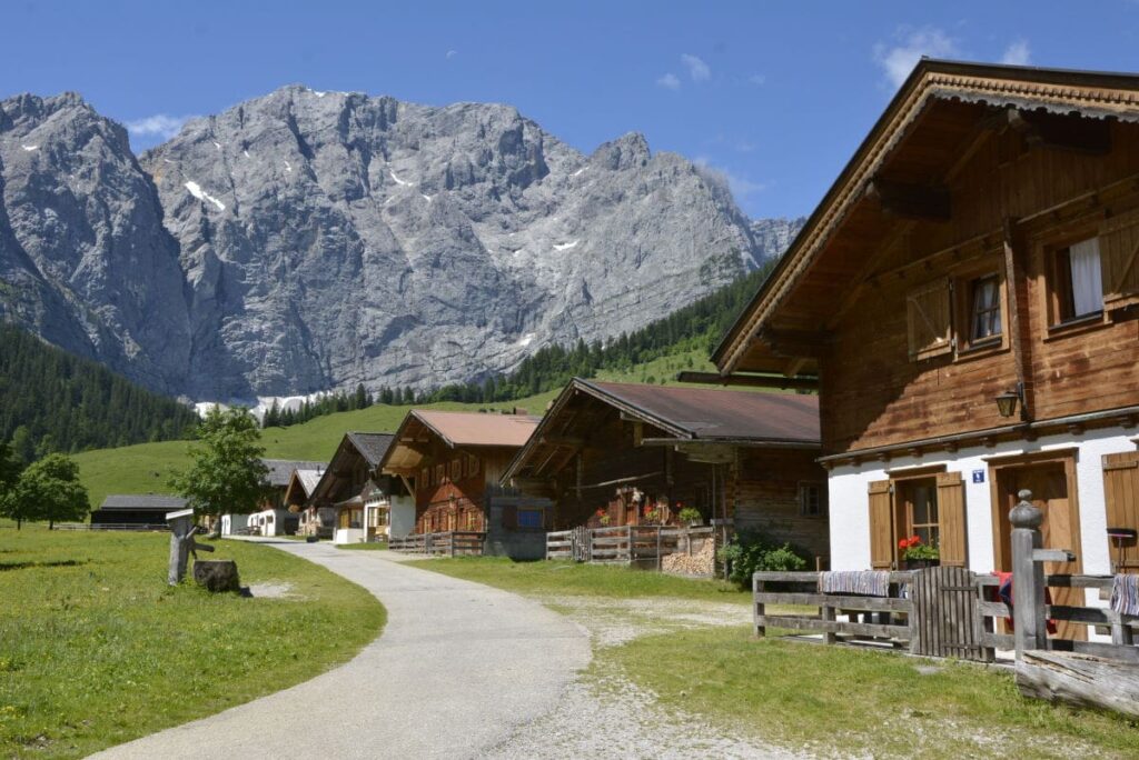 Die Engalm am Ahornboden - Traumort in den Alpen